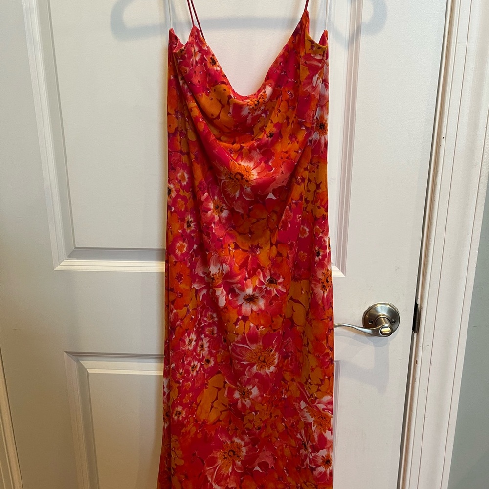 Elegant Strapless Floral Dress in Pink and Orange